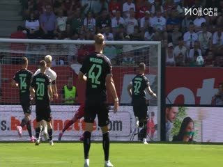 老婆一边出轨一边通话的短剧